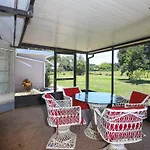 Siesta Sol Art Bungalow- 2 Miles To Siesta Key!