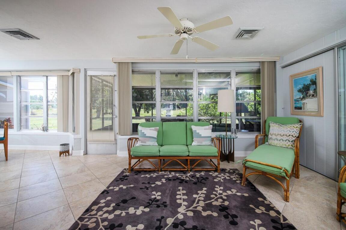 Holiday home Siesta Sol Art Bungalow- 2 Miles To Siesta Key!