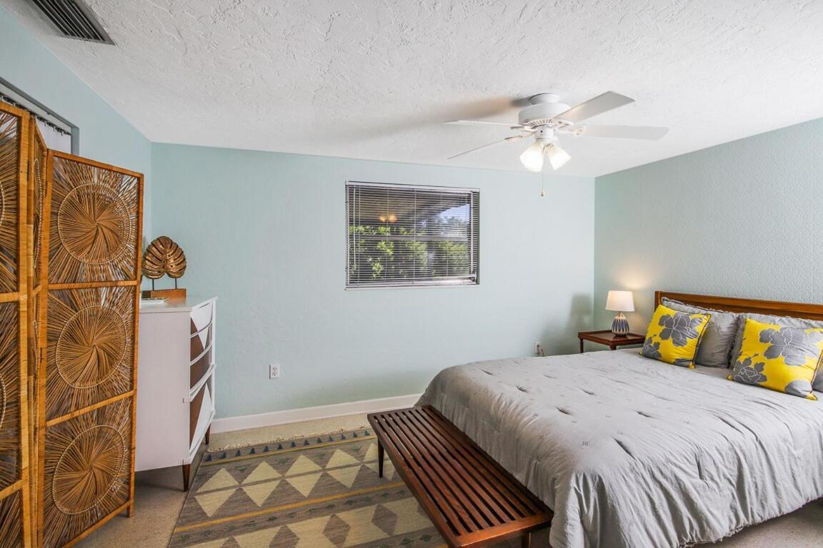 Holiday home Siesta Sol Art Bungalow- 2 Miles To Siesta Key!